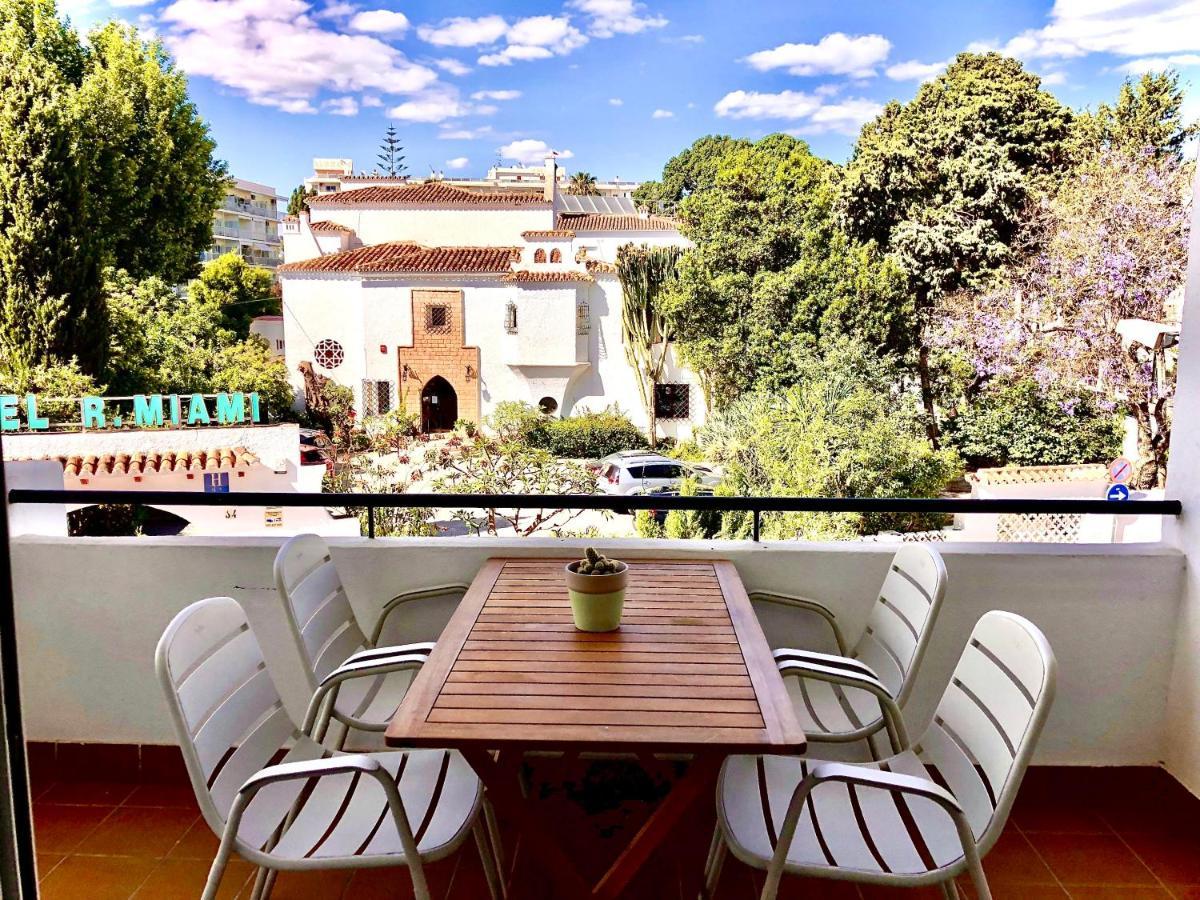 Inspiring Apartment In Carihuela Beach Torremolinos Bagian luar foto