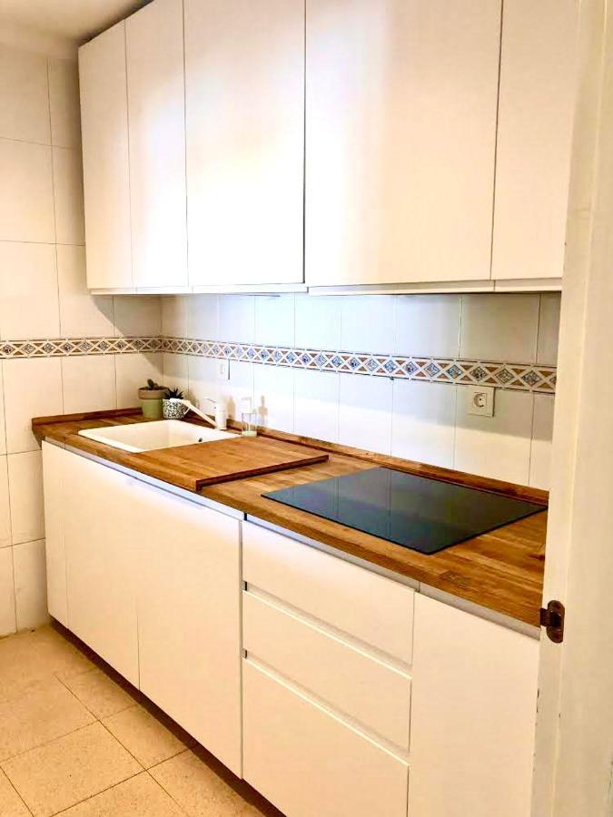 Inspiring Apartment In Carihuela Beach Torremolinos Bagian luar foto